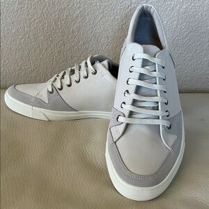 Banana Republic Cream and Gray Men's Sneakers